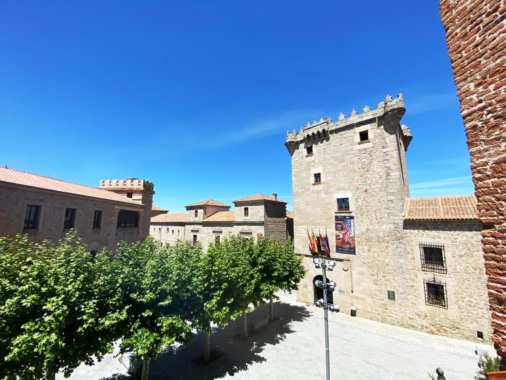 Palacio Duque de Tamames - HOTEL EL RASTRO Ávila Exterior foto